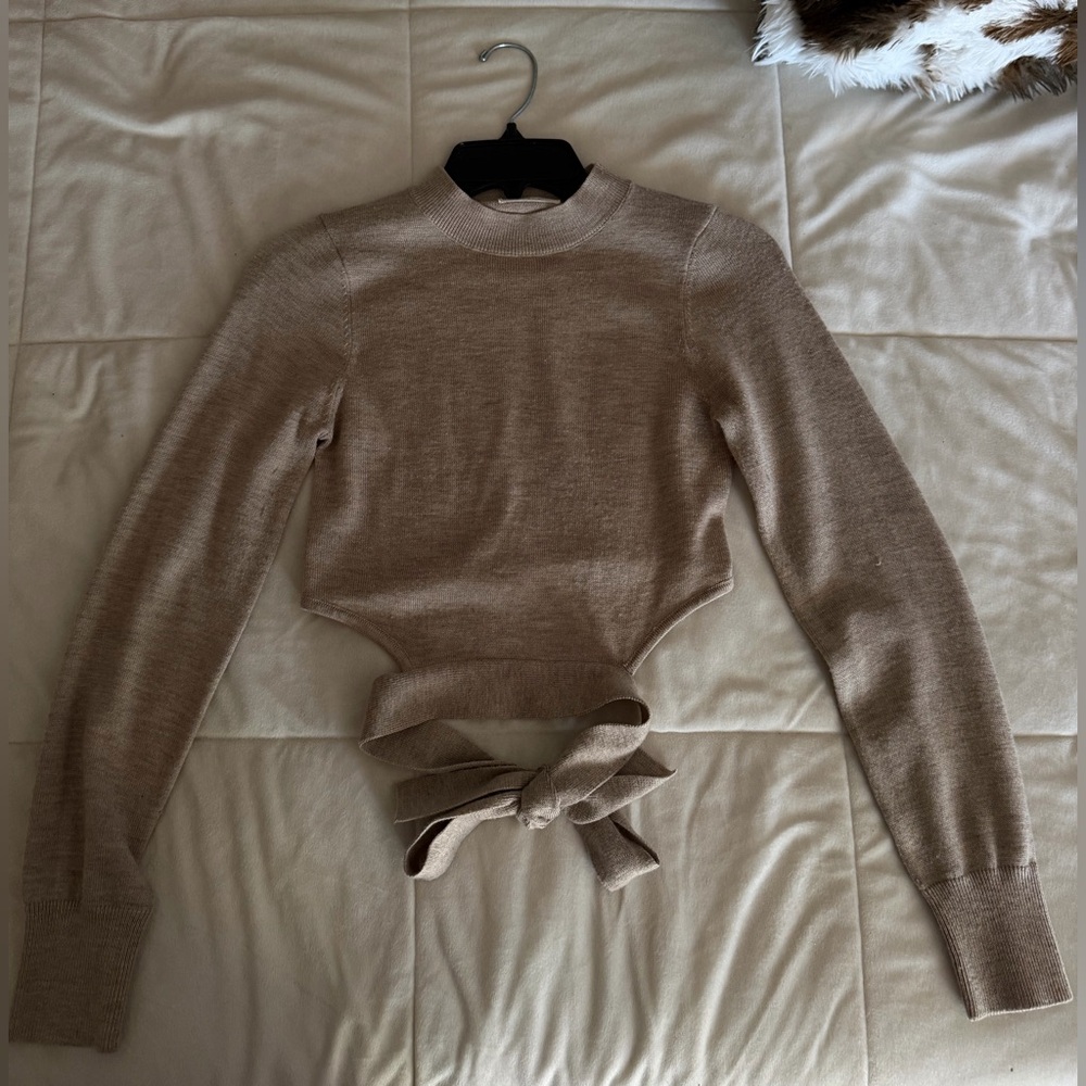 Chic Tan Sweater with Bow Accent